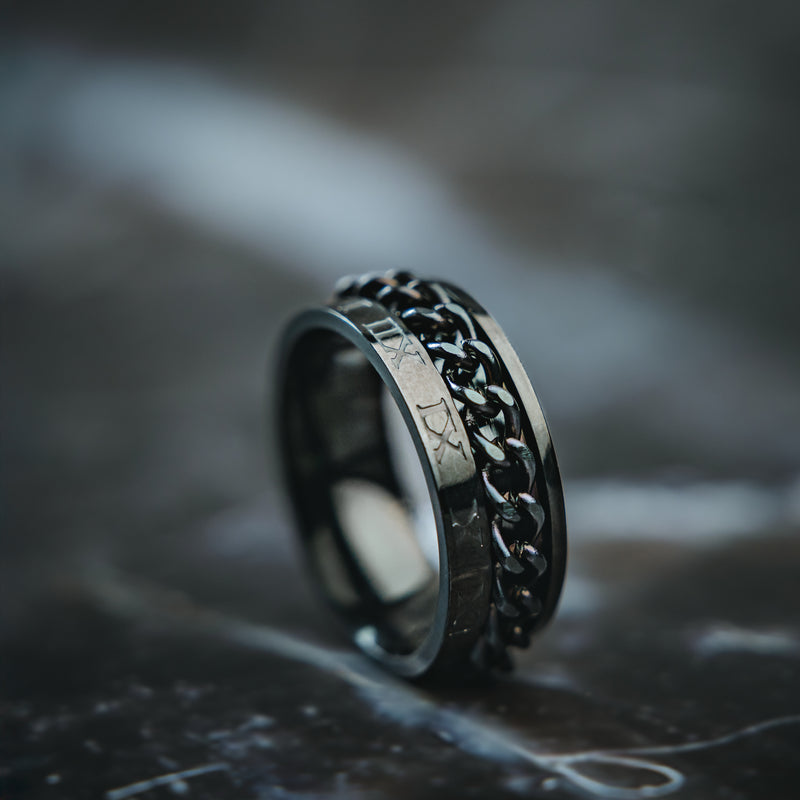 Chain Ring - Roman Black