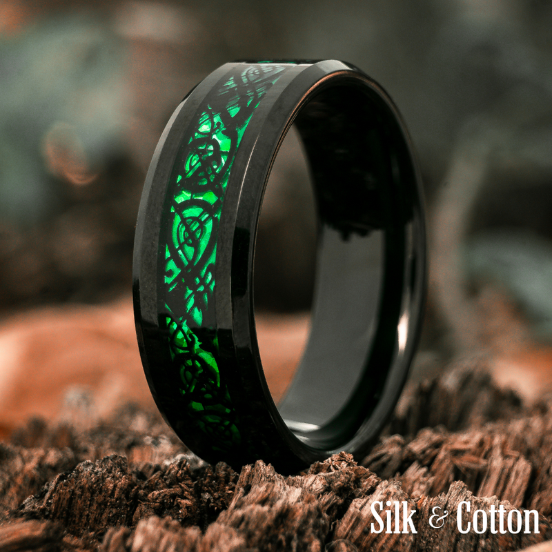 Dragon Ring - Green & Black