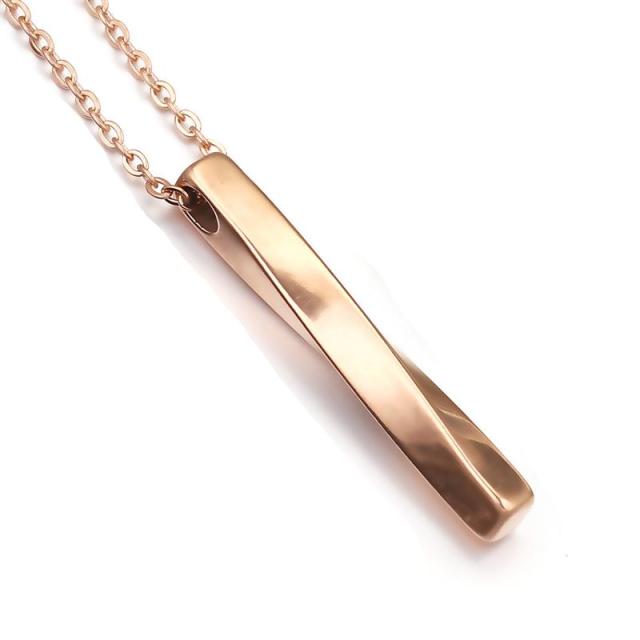Twisted Necklace - Rose Gold